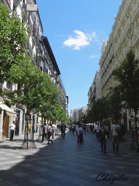 Los Amigos Vip Rooms Madrid Eksteriør billede