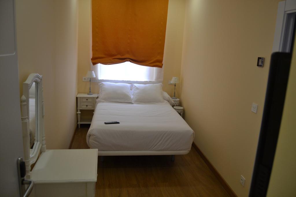 Los Amigos Vip Rooms Madrid Eksteriør billede